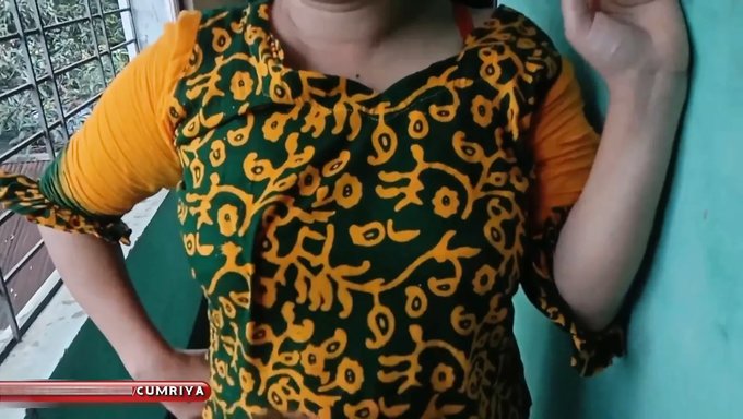 Vahşi Bir Sikişten Sonra Hizmetçinin Amına Boşalma - 18+ Video