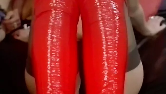 Vintage Porno Videosu Retro Bir His Veriyor