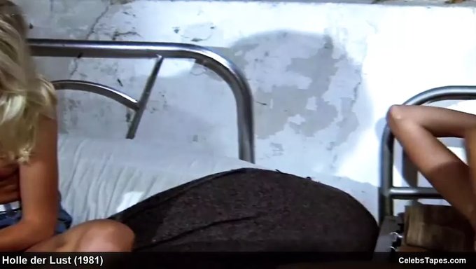 Çıplak Ve Seksi: Ajita Wilson, Andrea Guzon Ve Gina Janssen Üçlüde