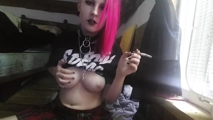 Sadece Başka Bir Seksi Vaper