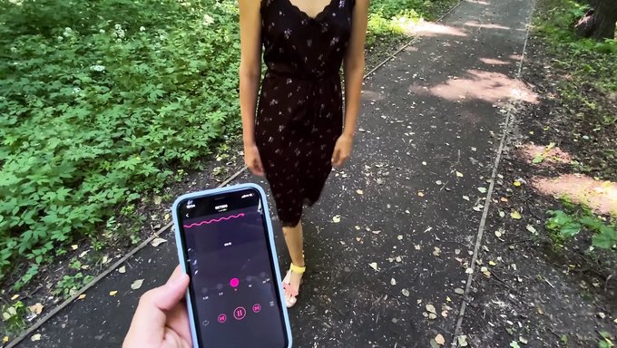 Esmer Genç (18+), Seks Oyuncaklarıyla Pov Seksin Tadını Çıkarıyor