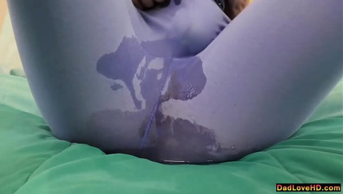 Boşalana Kadar Amımı Mastürbasyon Yaptım, Üvey Babam Beni Yakaladı.
