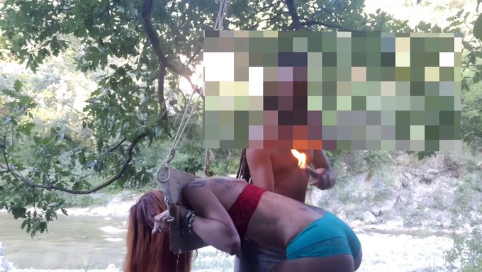 Kızıl Saçlı, Açık Havada Bdsm Sahnesinde Bağlama Ve Ağda Yapıyor