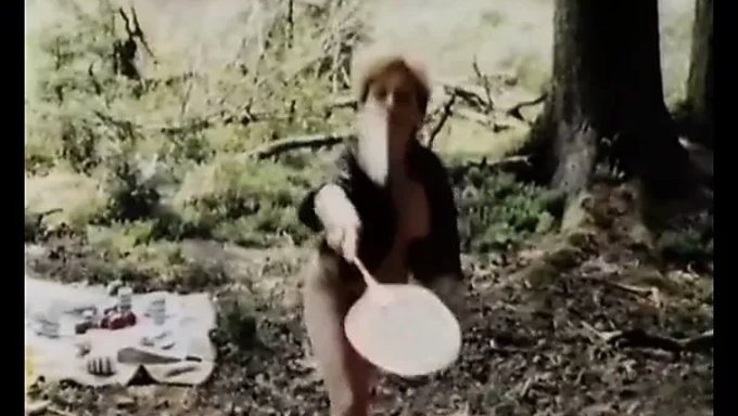 Retro Okul Kızı Pornosu: Klasik Bir Üniversitelinin Inanılmaz Deneyimi