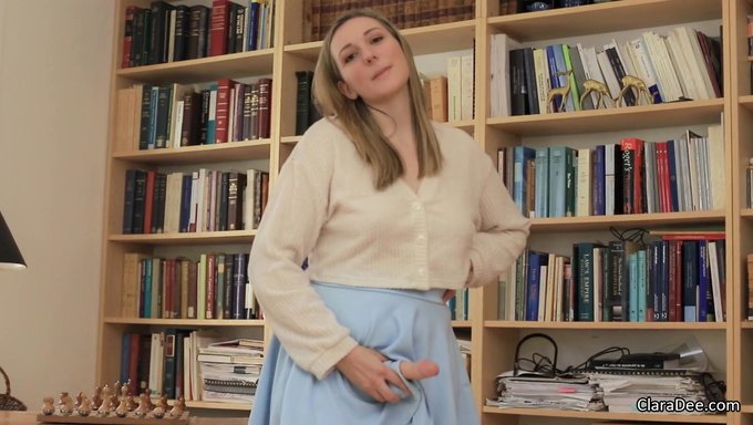 Sissy Hatun Bekaretine Gömüldü - Clara Dee'Nin Pov Macerası