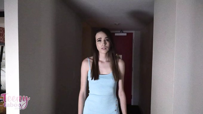 Brooke'Un Üvey Babası Islak Arzusunu Dili Ve Yarrağıyla Tatmin Ediyor
