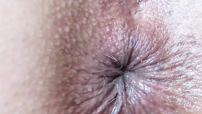 Asyalı Milf Büyük Bir Orgazm Yaşıyor