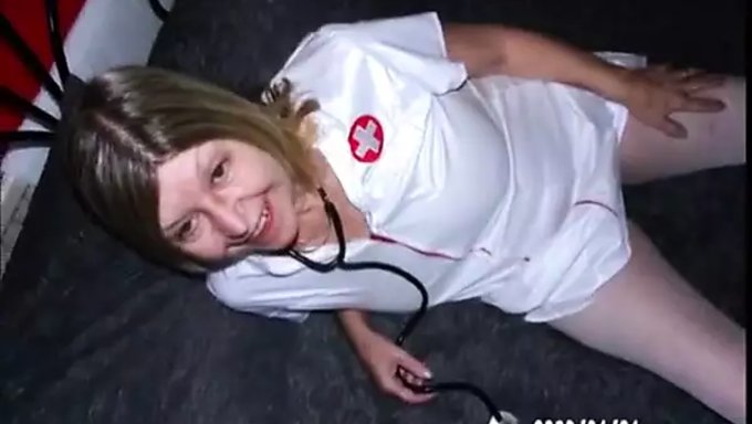 Angela'Nın Yeni Fotoğraf Çekimi: Temiz Ve Traşlı Fotoğraflarının Derlemesi