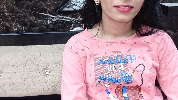 Karı Koca Hd'De Büyük Yarak Ve Büyük Meme Eylemine Giriyorlar