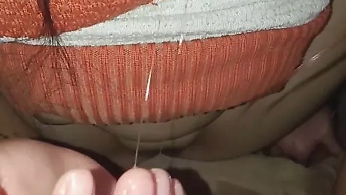 Hintli Genç (18+) Bu Videoda Kendini Tatmin Ediyor
