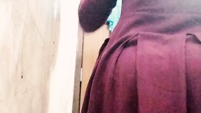 Milf Anjali'Nin Hintçe'De Sert Seks Yapması, Kirli Konuşmaları Ve Boşalma Yutma Ile