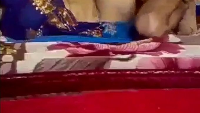 Gerçek Afgan Amatör Çiftin Tutkulu Seks
