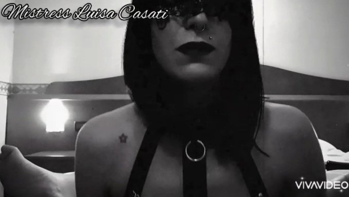 Strapon Mistress Ile Motel Fuckfest