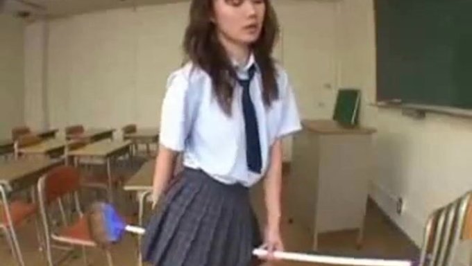 Japon Kız Hd'De Mastürbasyon Yapıyor