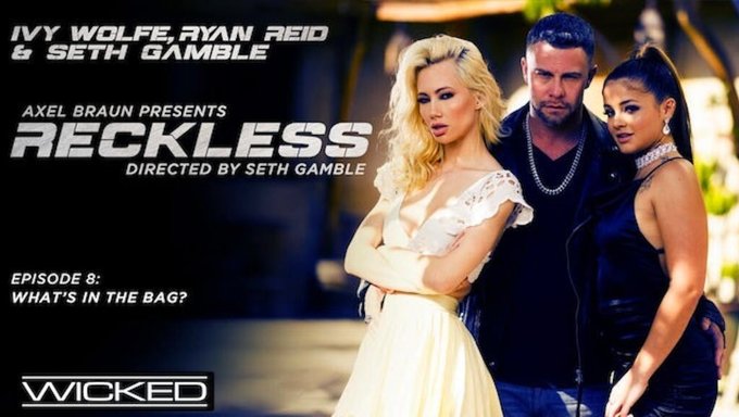 Ivy Wolfe Ve Ryan Reid, Seth'E Gerçekte Sakso Çekiyorlar