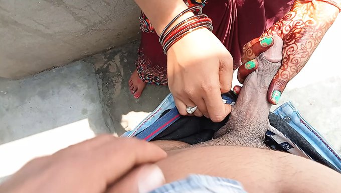 Hintli Kız Arkadaşım, Net Hindi Sesli Bu Ev Yapımı Videoda Daha Önce Hiç Penisimi Emmedi Veya Benimle Seks Yapmadı