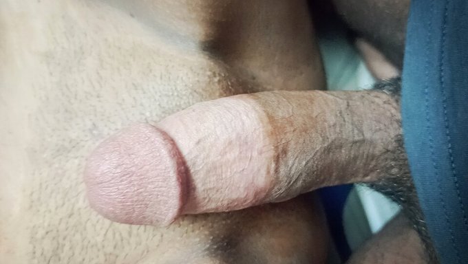 Sıkı Asyalı Amcık Parmaklanarak Orgazm Oluyor
