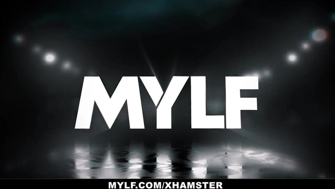 Büyük Göğüslü Milf Lolly Dames Yeni Bir Videoda Varlıklarını Sergiliyor
