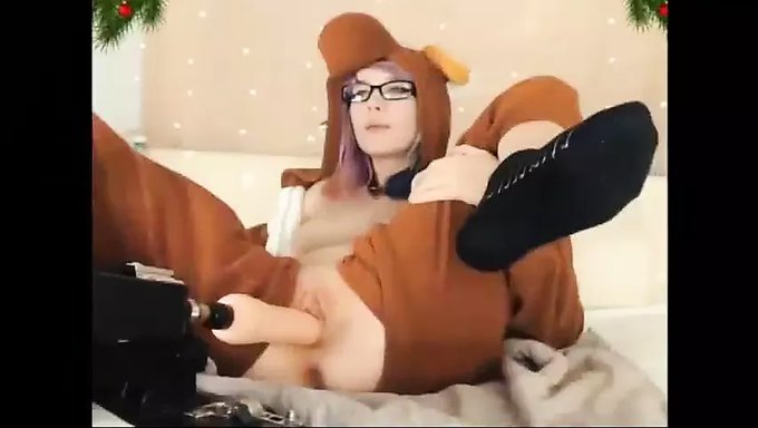 Kızlar Dildo Ile Kendilerini Tatmin Ediyorlar