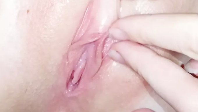 Amatör Cowgirl, Seks Oyuncaklarıyla Sikişiyor