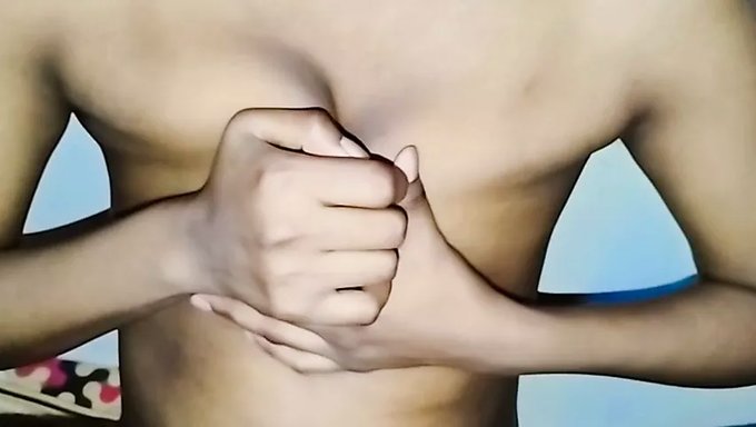 Hintli Genç Mms Videosu, Siyah Adamla Görüntülü Sohbette Sızdırıldı