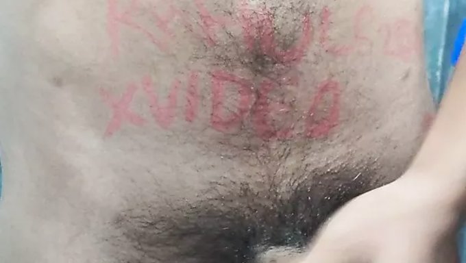 Hintli (Srilankan) Amatör (18+) Kamerada Mastürbasyon Yapıyor