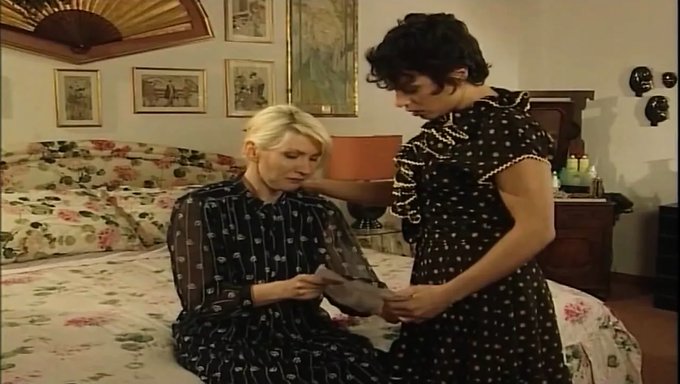 Cicciolina Ile See-Through Zevkinin Tam Filmi
