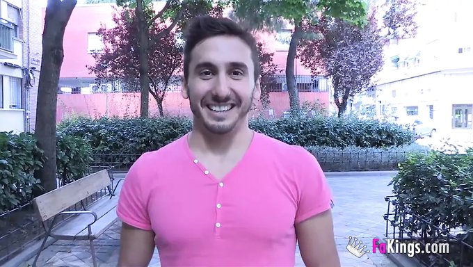 Büyük Doğal Göğüsler Ve Büyük Doğal Göğüslerle Amatör Grup Seks