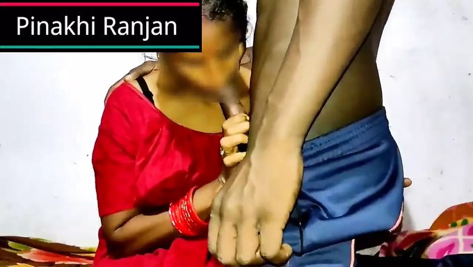 Desi Teyze, 18 Yaşındaki Hintliyle Biseksüel Üçlüye Giriyor