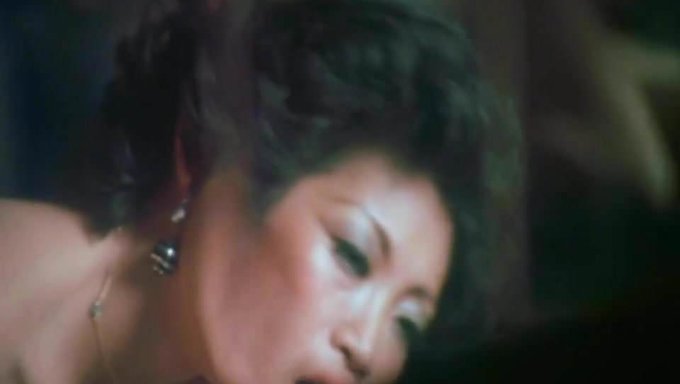 Vintage Zevk: Bir Pornostarın Sakso Macerası