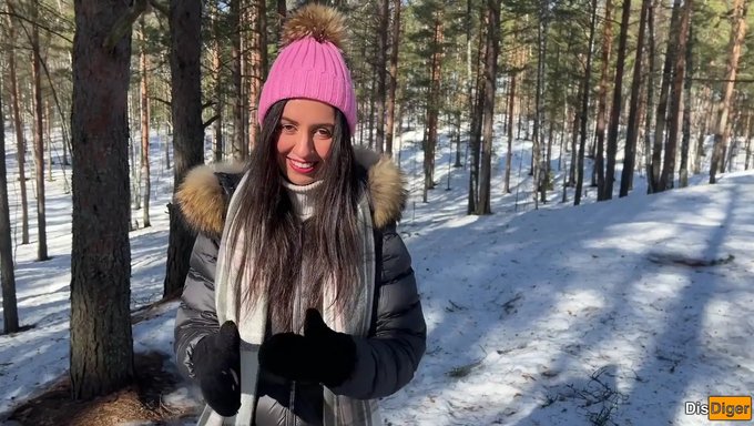 Gerçek Çift, Karlı Ormanda Doğrudan Sevişiyor, Çok Tutkulu.