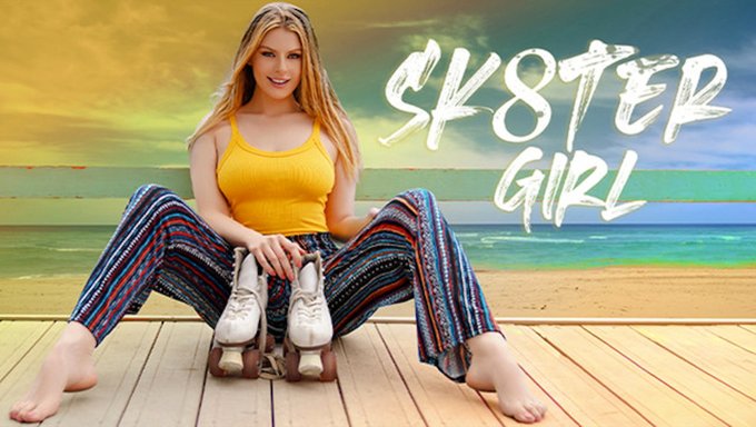 Sahara Skye'Nin Büyüleyici Poposu Ve Büyük Doğal Göğüsleri Sıcak Bir Buluşmada