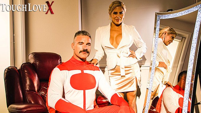 Caitlin Bell'In Büyük Göğüsleri Bu Gerçek Hayattaki Porno Videosunda Dikkat Çekiyor