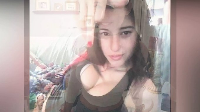 Süt Dolu Amcık: Güzel Bir Latin Kadının Ev Yapımı Videosu