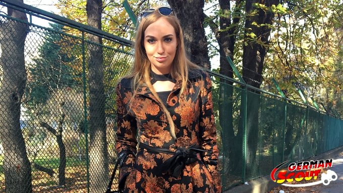 Alman Izcinin Moda Genç Modeliyle Anal Macerası