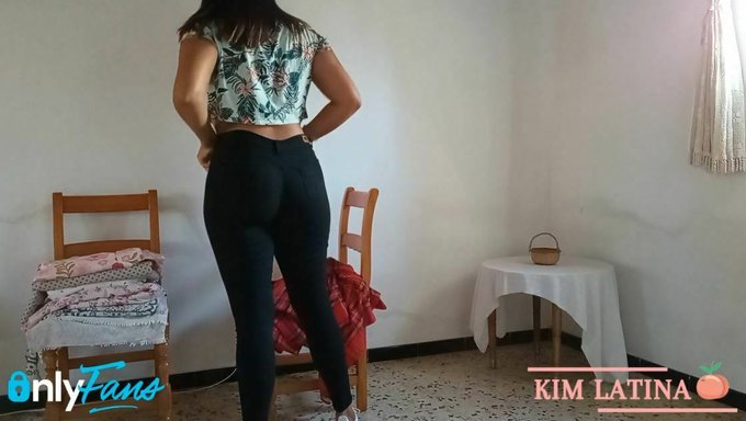 Büyük Popolu Mature Bu Kıyafetli Göt Mastürbasyonu Videosunda Şarj Oluyor