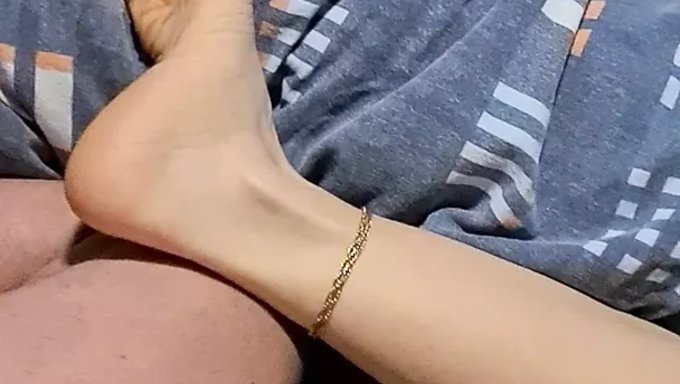Cougar Milf, Pov'Da Misyoner Ve Ayak Işi Yapıyor, Boşalma Ile Birlikte!