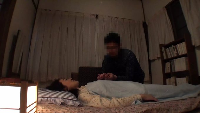 Olgun Anne Ve Teyze Japon Cuckold Videosunda Kışkırtıyorlar Ve Lütfen