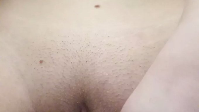 Avrupalı Amatör Genç Kızın Seks Oyuncaklarıyla Mastürbasyon Seansı