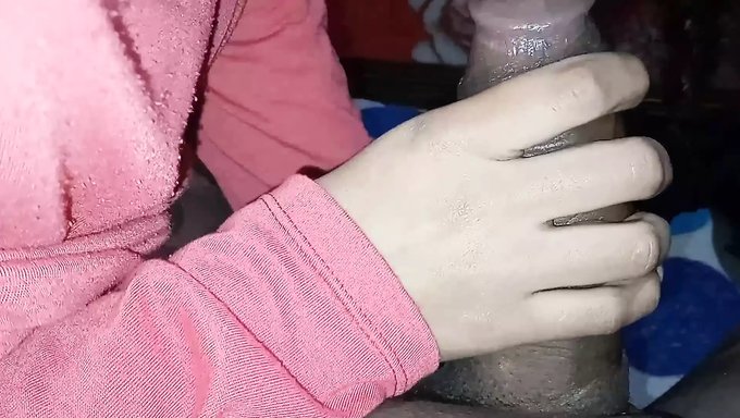 Doğal Güzellik Bu Amatör Videoda Oral Zevk Alıyor
