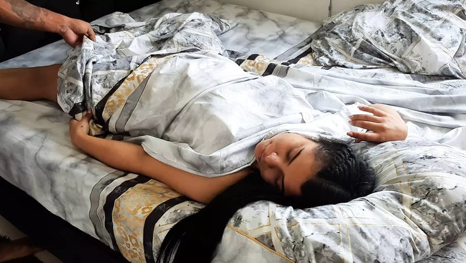 Üvey Kız Kardeşimin Büyük Göğüsleri Ve Büyük Yarrağı Cennette Yapılan Bir Eşleşme