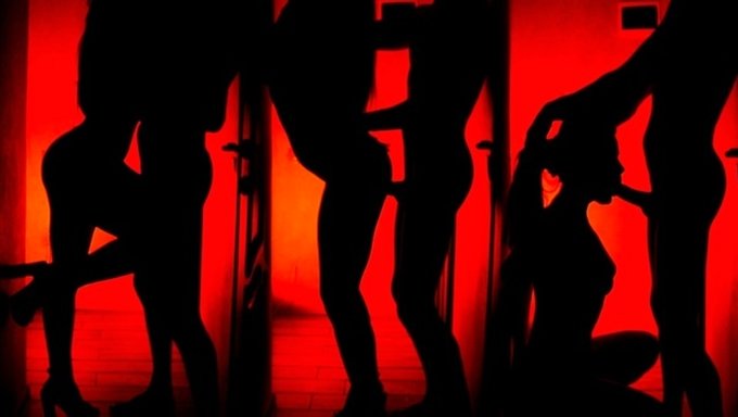Gerçek Amatör Çift, Büyük Yarak Ve Oral Seksle Sıcak Seks Deneyimliyor