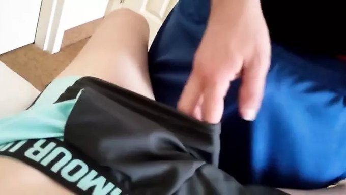 18+ Amatör Karısı Amını Genişletiyor