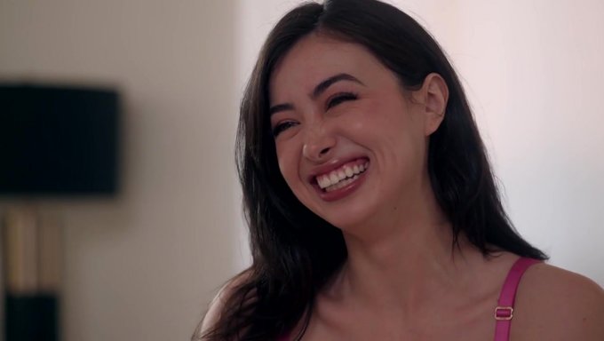 Chloe'Nin Büyük Memeleri Ve Yetenekleri Onu Bir Bellesaplus Videosunda En Iyi Performans Gösteren Kişi Yapıyor.