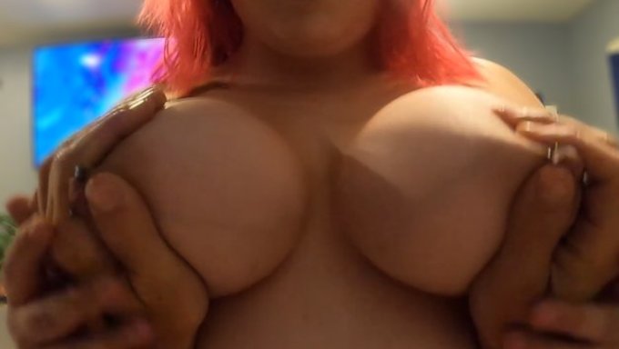 Kızıl Saçlı Krislynnxoo Bu Videoda Büyük Bir Yarak Tarafından Beceriliyor