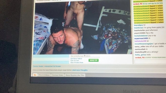 Zevk Işi: Clueless Adam Online Zevk Dersi Alıyor