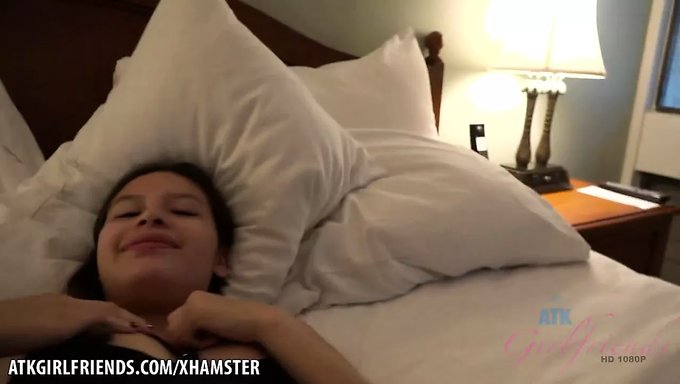 Zaya Cassidy'Nin Pov Sakso Ve Sert Sikiş