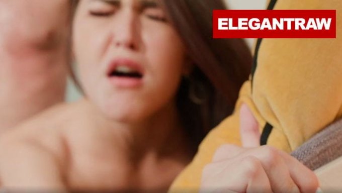 Büyük Öğrenci, Boşalma Dolu Bir Sınav Alıyor
