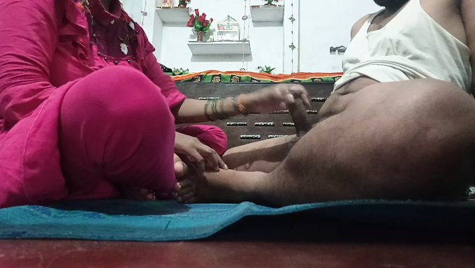 Meri Didi Mera Land'De Büyük Bir Yarakla Mastürbasyon