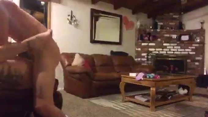 Kız Arkadaşım Arkadaşımı Cowgirl Pozisyonunda Gezdiriyor